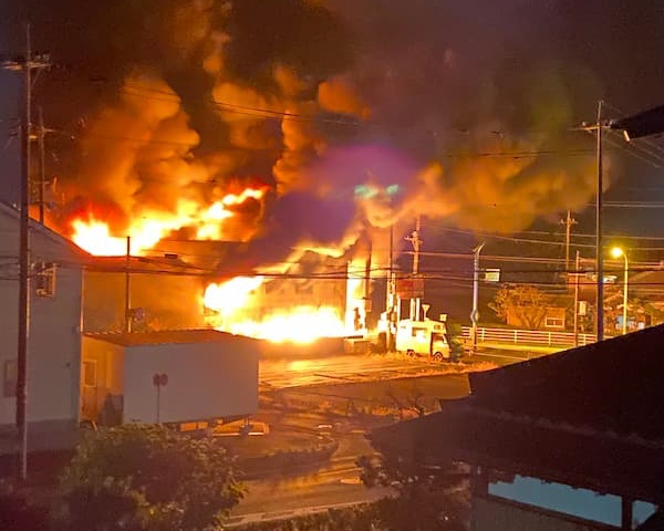 【火事】茨城県龍ケ崎市八代町の畳工業で火災！火災現場の画像・動画まとめ(10月26日)